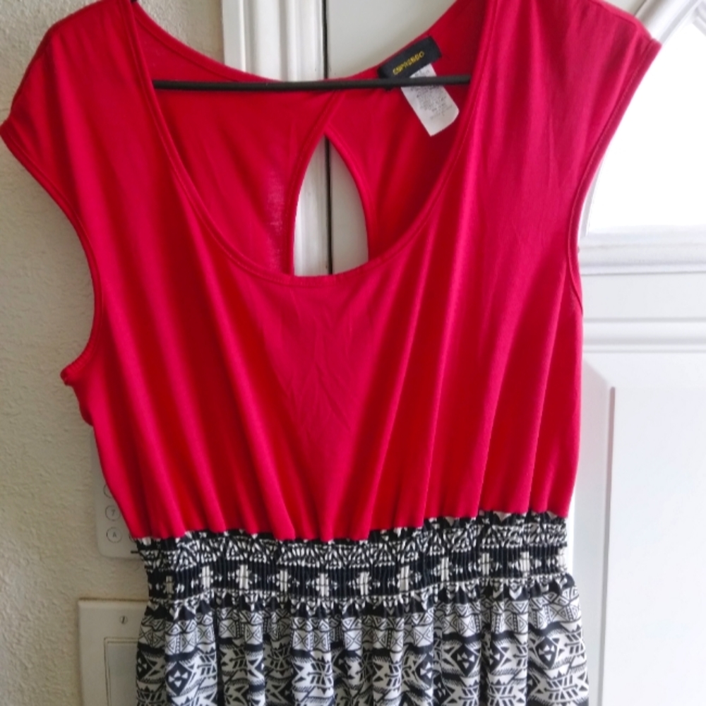 Cute Maxi Dress With Keyhole Back And Aap Sleeves Size LG